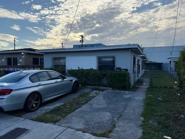 6920 NW 6th Ct, Miami, FL 33150