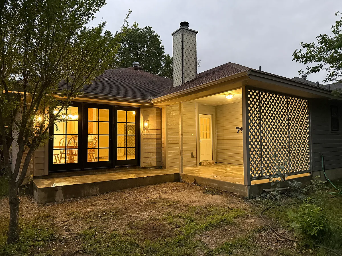 Building Photo - 1648 Dustin Cade Dr