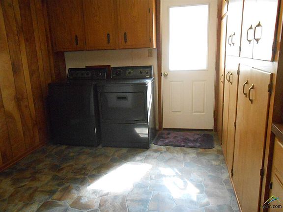 5th image of 3103 Neches Dr