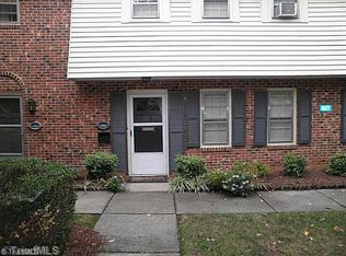 627 B W Front St, Burlington, NC 27215
