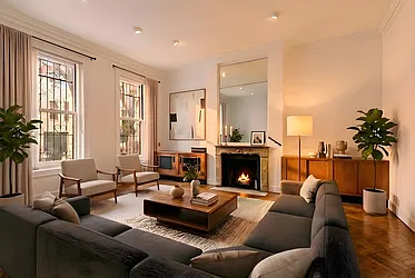 243 East 61st Street  image 1 of 23