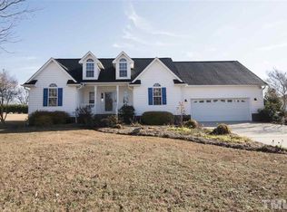 75 Scuppernong Ln, Lillington, NC 27546