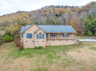 202 E Raccoon Valley Dr, Heiskell, TN 37754