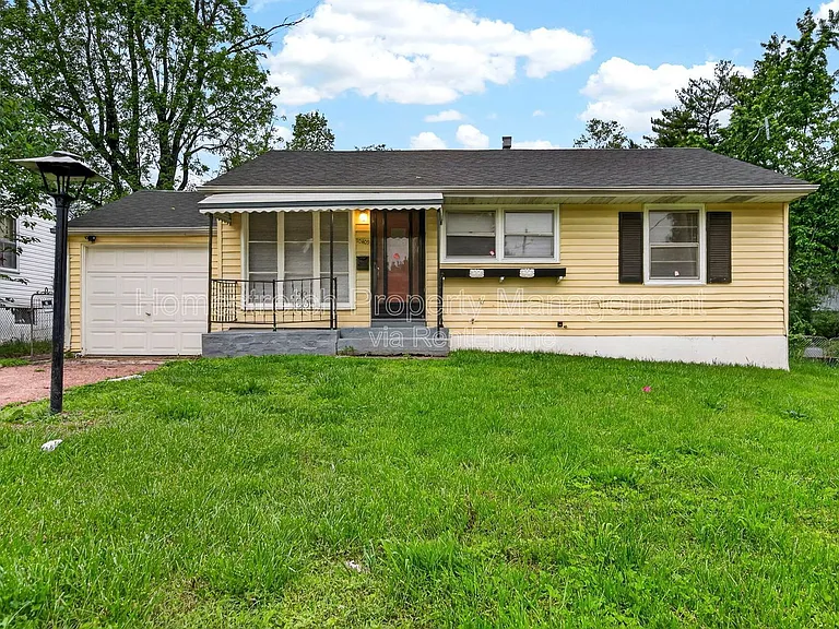 10409 Renfrew Dr — Photo 3