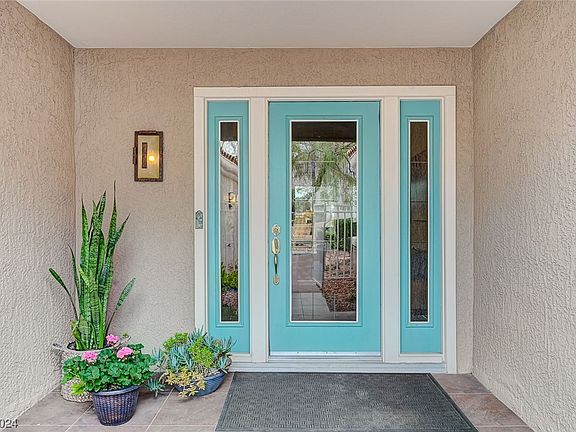 4th image of 9132 Sundial Dr