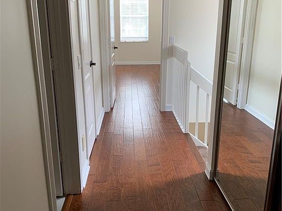 4th image of 5657 Cove Cir #52