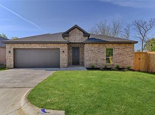 312 E Pecan St, Hurst, TX 76053