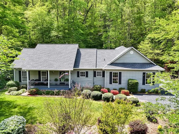 2062 Hi River Rd, Hiawassee, GA 30546