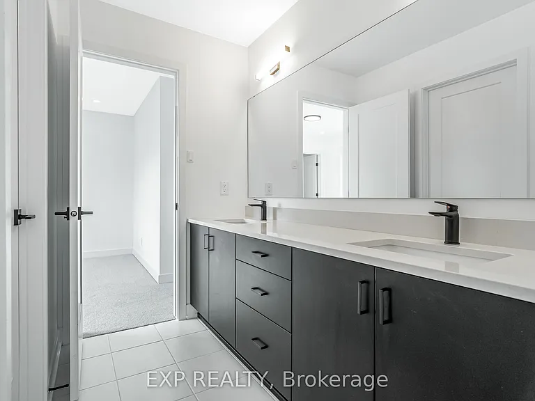 489 Duvernay Dr — Photo 37