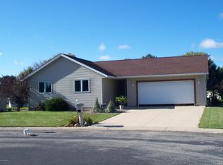 100 Capelle St, Spring Valley, MN 55975