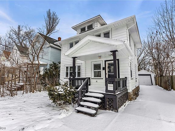 2nd image of 805 Woodland Ave