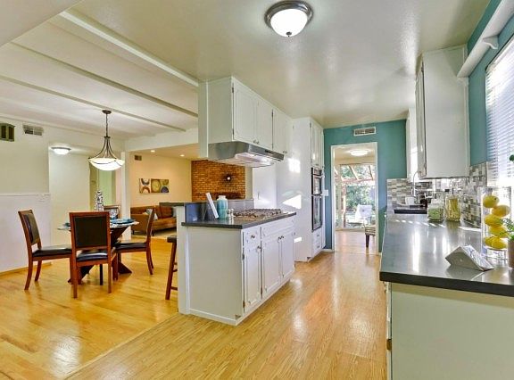 2nd image of 1466 Lewiston Dr