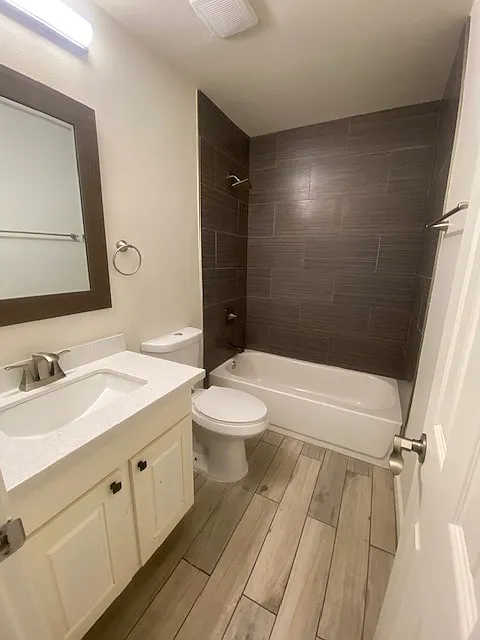 3 bed, 1700 sqft, $2,200 — Photo 2