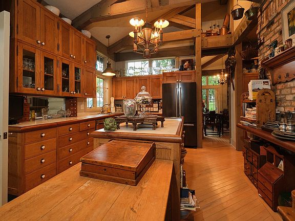 5th image of 5209 Lakeshore Dr #5104