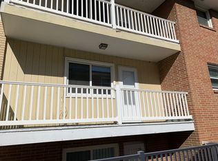 1926 S 55th St APT 3, Omaha, NE 68106