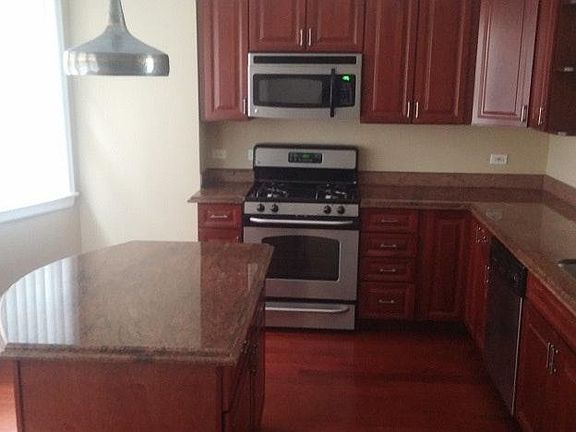 2nd image of 4327 W Peterson Ave