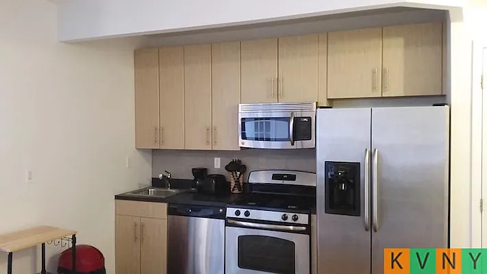 Rented by KVNY Soho | media 36