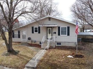 609 N High St, California, MO 65018