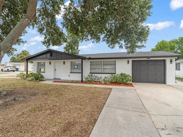 3325 Darlington Rd, Holiday, FL 34691