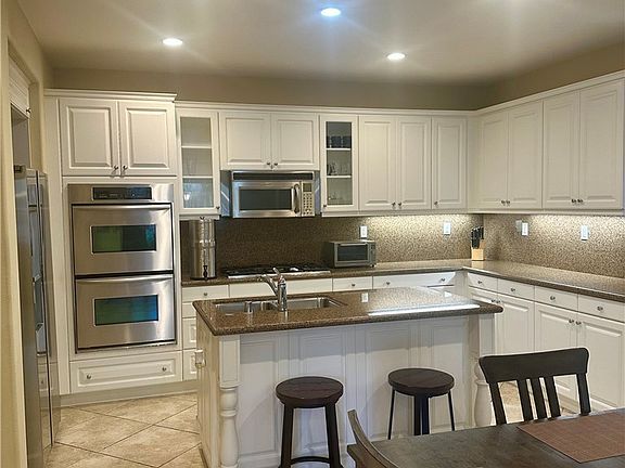 5th image of 1341 Cole Ln