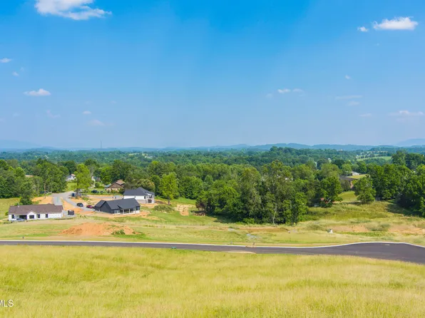 3 Sunset Rd, Johnson City, TN 37615