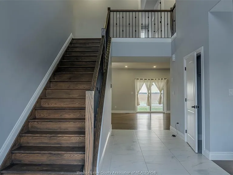 74 Dundee Dr — Photo 15