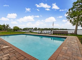 3751 Cedarcrest Dr, Jacksonville, FL 32210