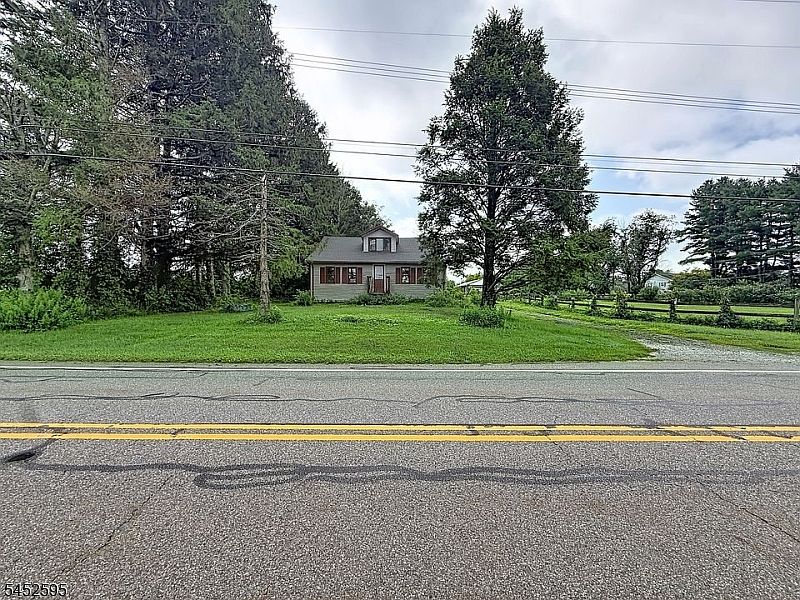 1st image of 28 Wolfs Corner Road