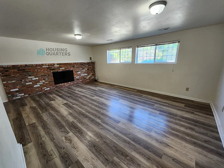 3318 S Bernard St — Photo 22