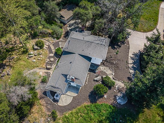 3rd image of 8501 King Rd