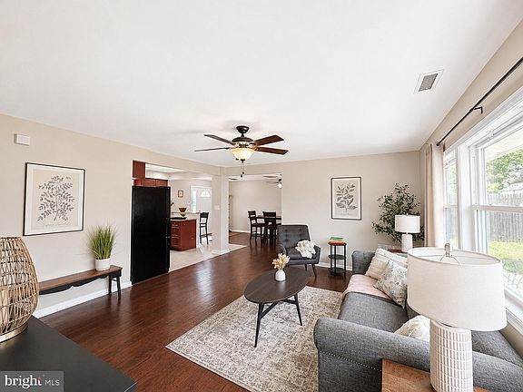 5th image of 32 Great Oak Rd