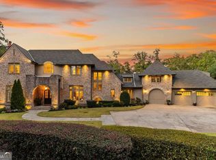 475 Heards Ferry Rd, Sandy Springs, GA 30328