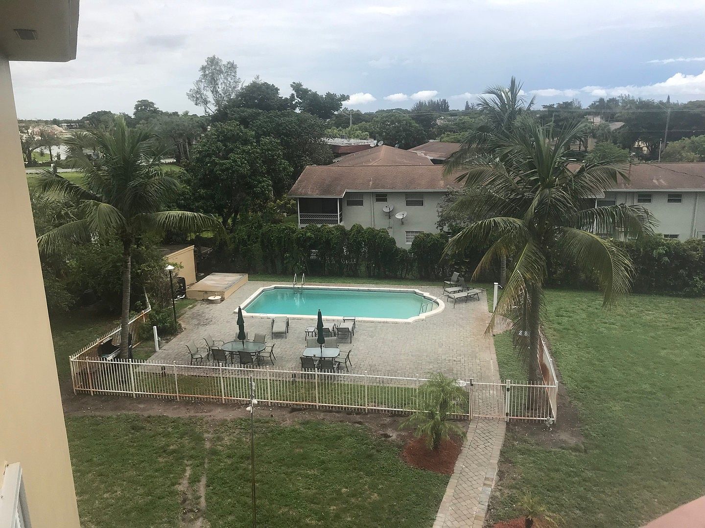 941 Crystal Lake Dr, Pompano Beach, FL 33064 Zillow