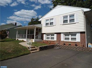 71 Valley View Rd, Hamilton, NJ 08620