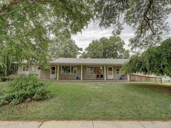 6325-6327 Alison Ln, Madison, WI 53711