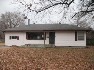 1338 S 1st St, Blackwell, OK 74631