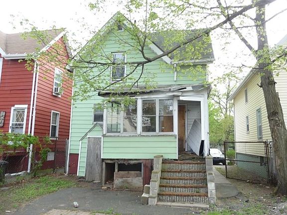 3rd image of 77 Winthrop Ave