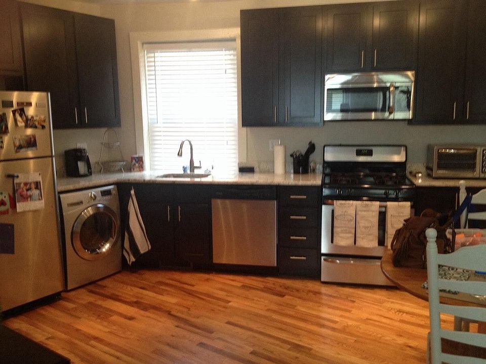 1st image of 2231 W Wilson Ave #2FF