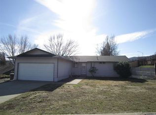 711 Dawn St, Yreka, CA