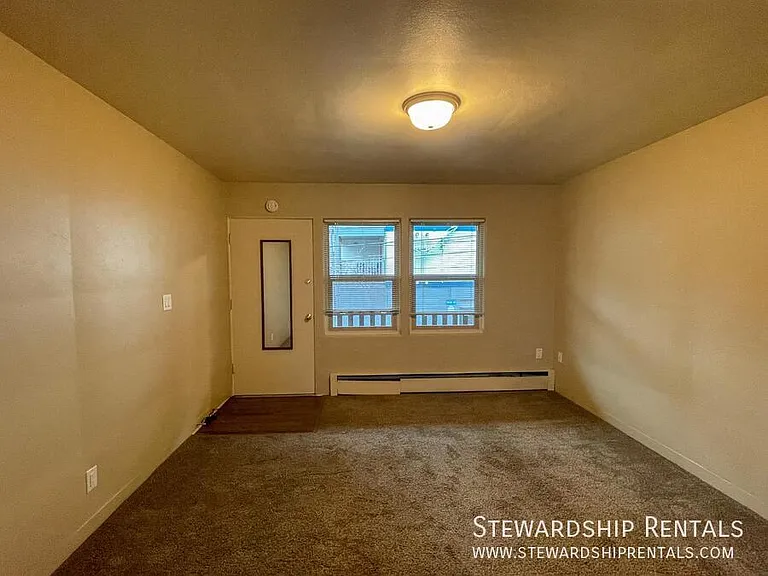 942 E 18th Ave #8 — Photo 5