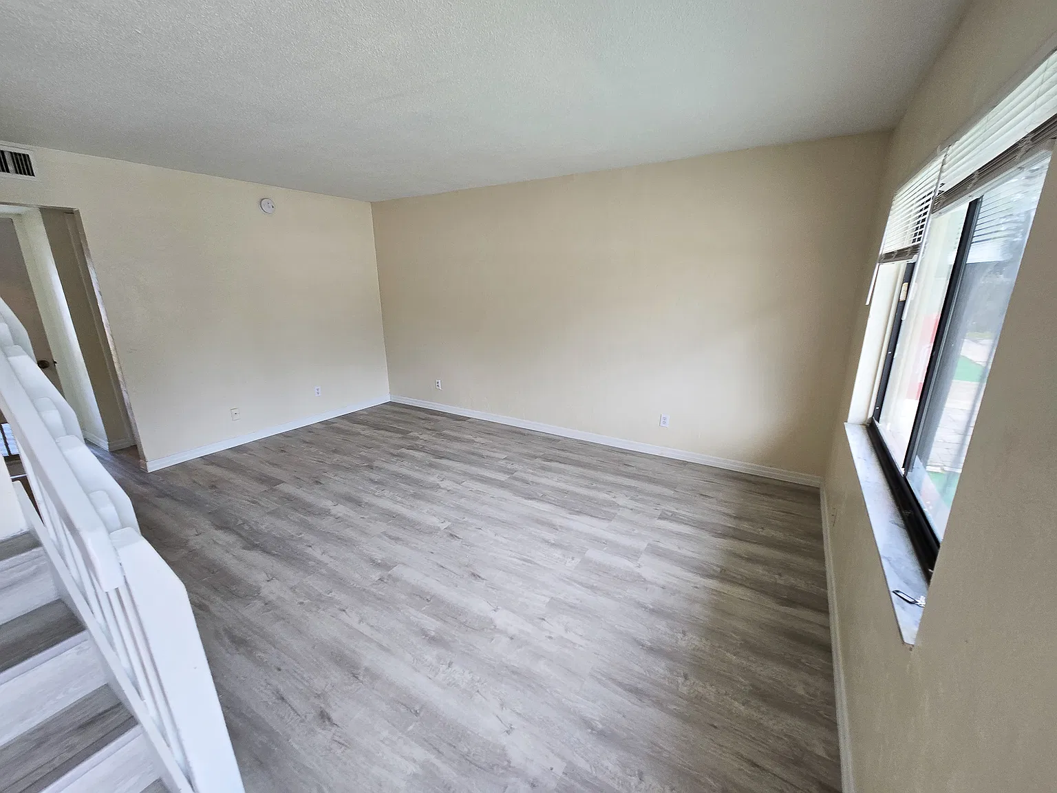 2 bed, 1.5 bath, 1070 sqft, $1,500 — Photo 4