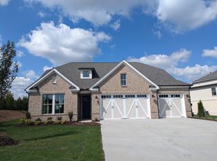 2135 Windsor Bluffs Dr, Cumming, GA 30041