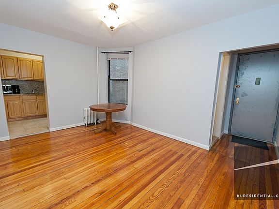4th image of 3921 29th St APT 2R