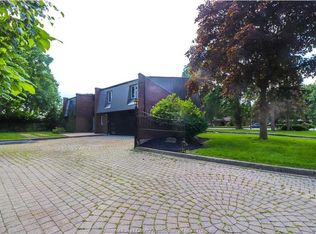 3710 Dougall Ave, Windsor, ON N9E 1T7