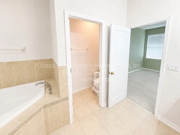 4524 Amberly Oaks Ct — Photo 19