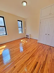 Rented by Metro Park Realty Inc