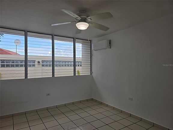 5th image of 1st St
