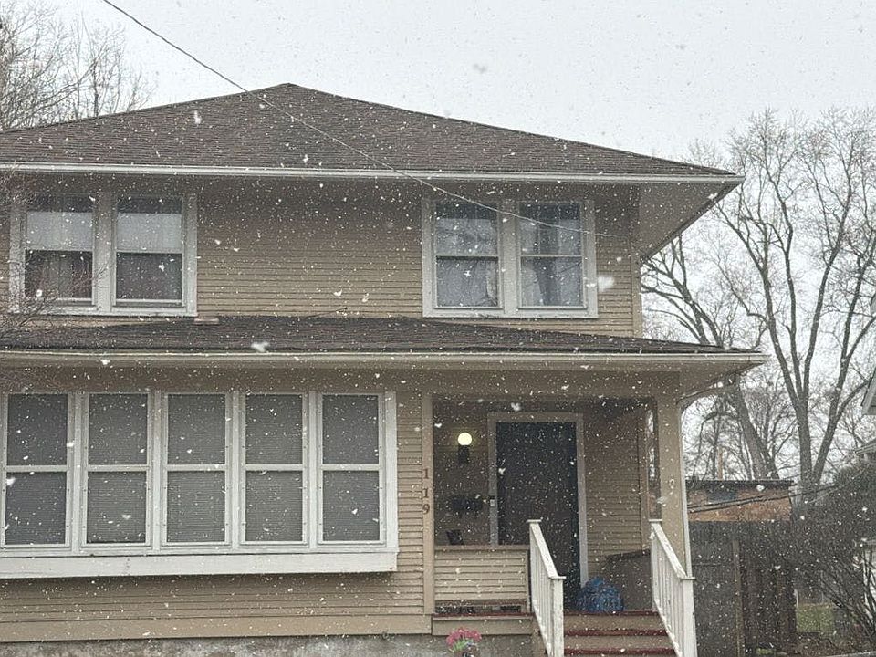 1st image of 119 S Russell Ave