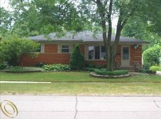 17023 Marguerite St, Beverly Hills, MI 48025