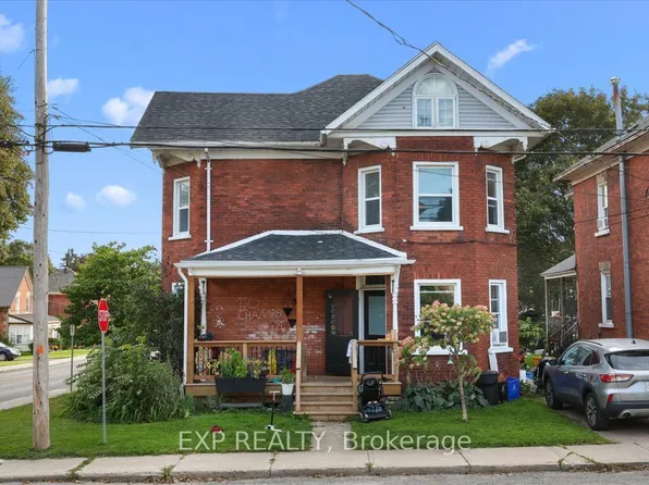 110 Chambers St, Smiths Falls, ON K7A 2Z1